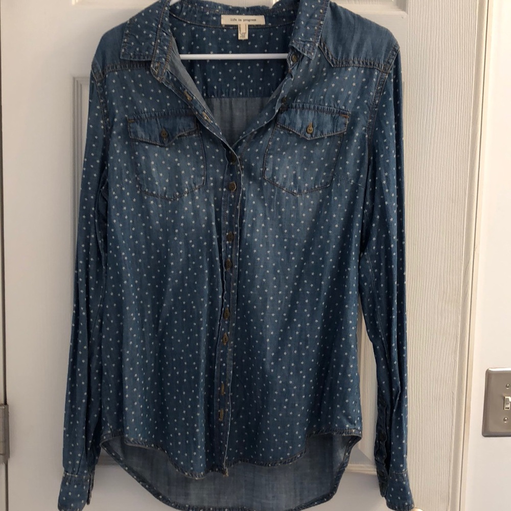 Star Chambray button down!